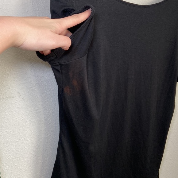 GUESS - CASUAL BLACK T-SHIRT - Picture 11 of 15